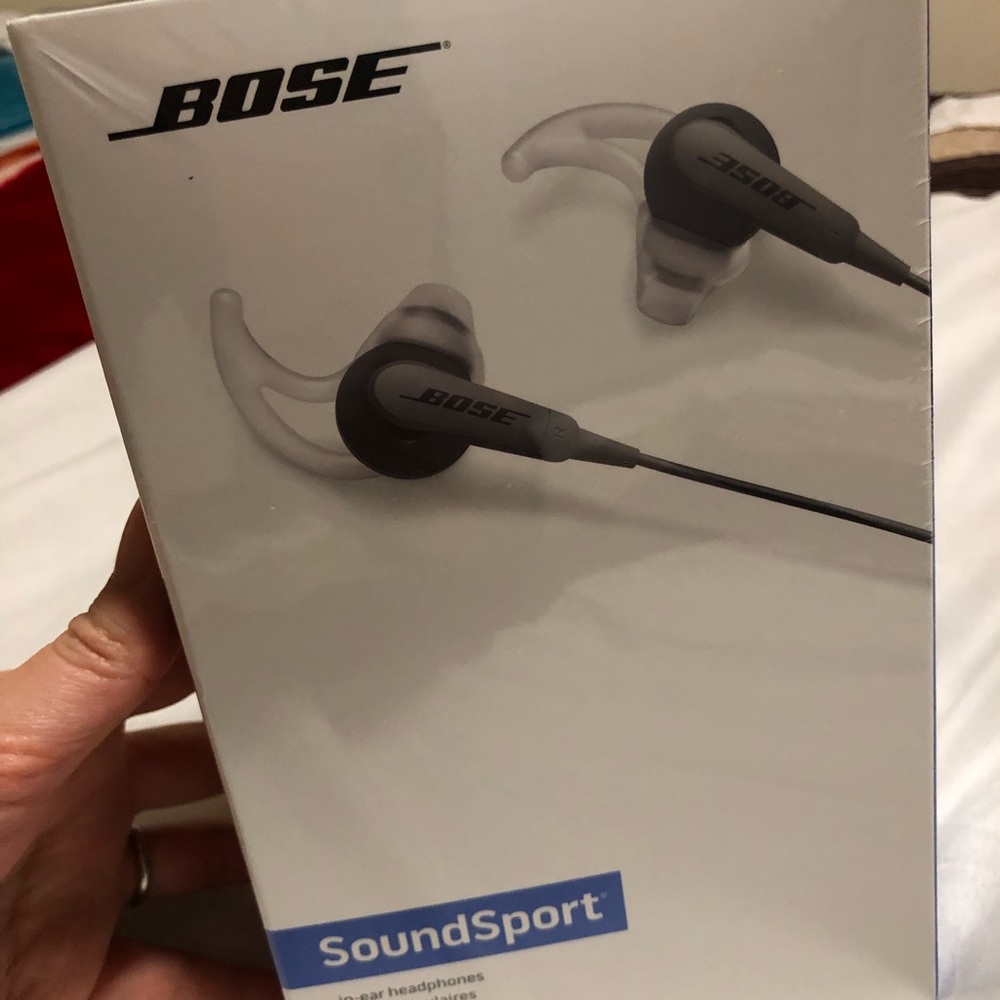 Brand New Bose Soundsport Headphones